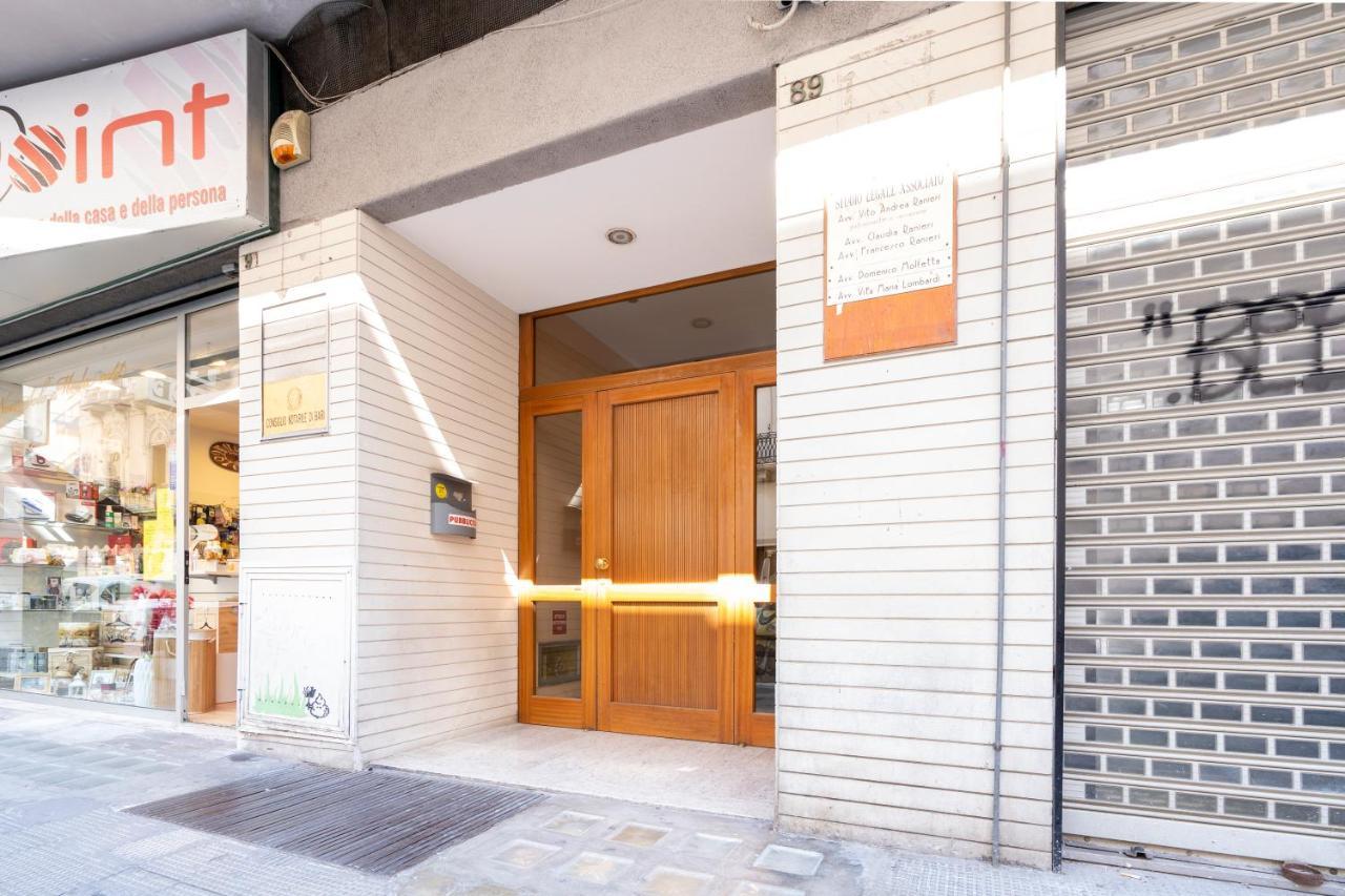 Central & Elegant Loft - With Balcony バーリ エクステリア 写真